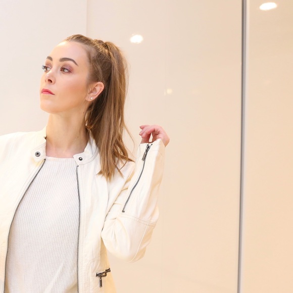 Free w/ bundle Bebe vegan leather jacket - Picture 4 of 16